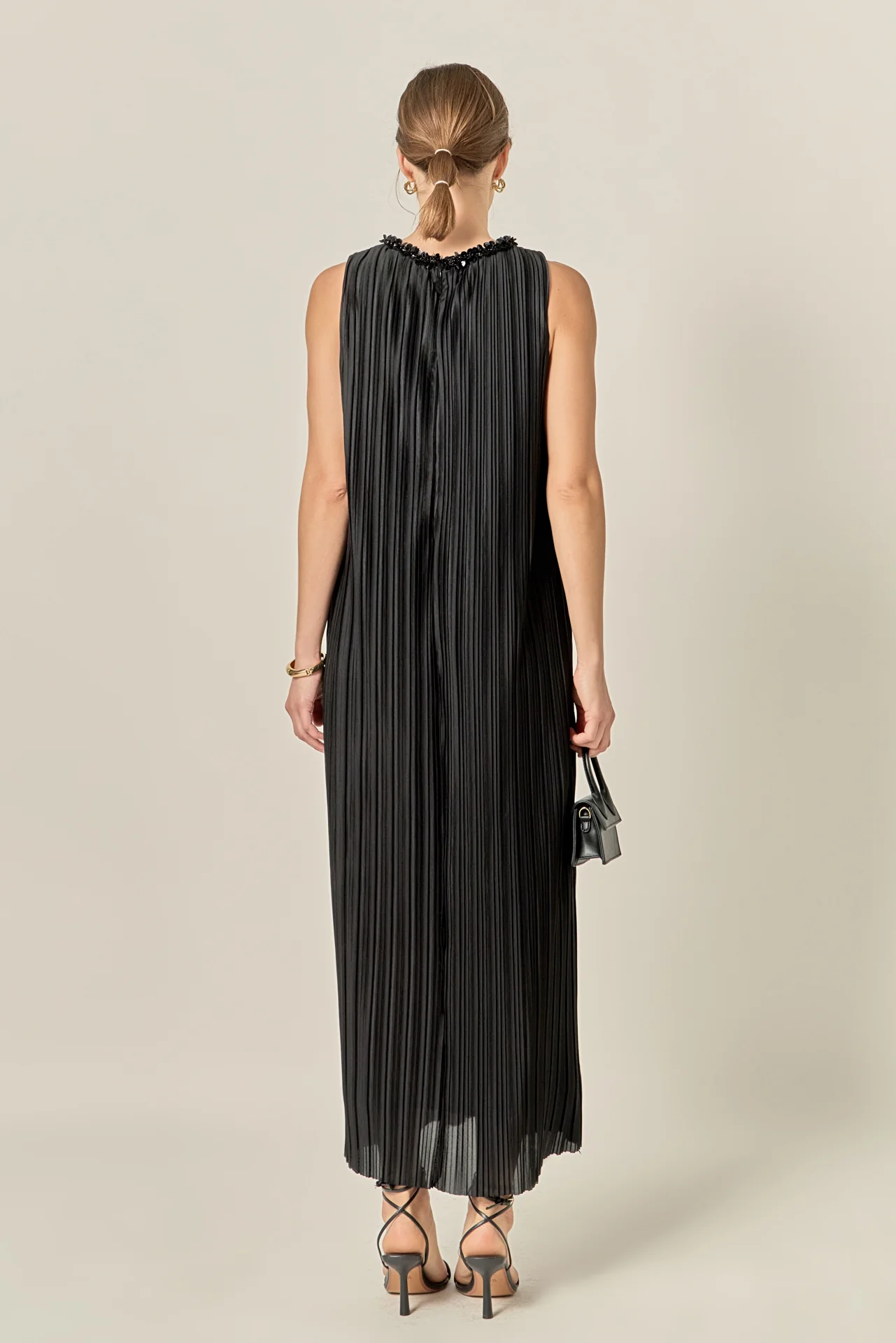Sequin Keyhole Pleated Midi Dress - Image 5