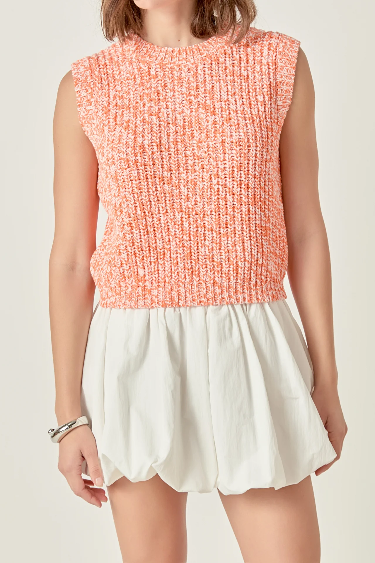 Sleeveless Ribbed Knit Sweater - Image 15