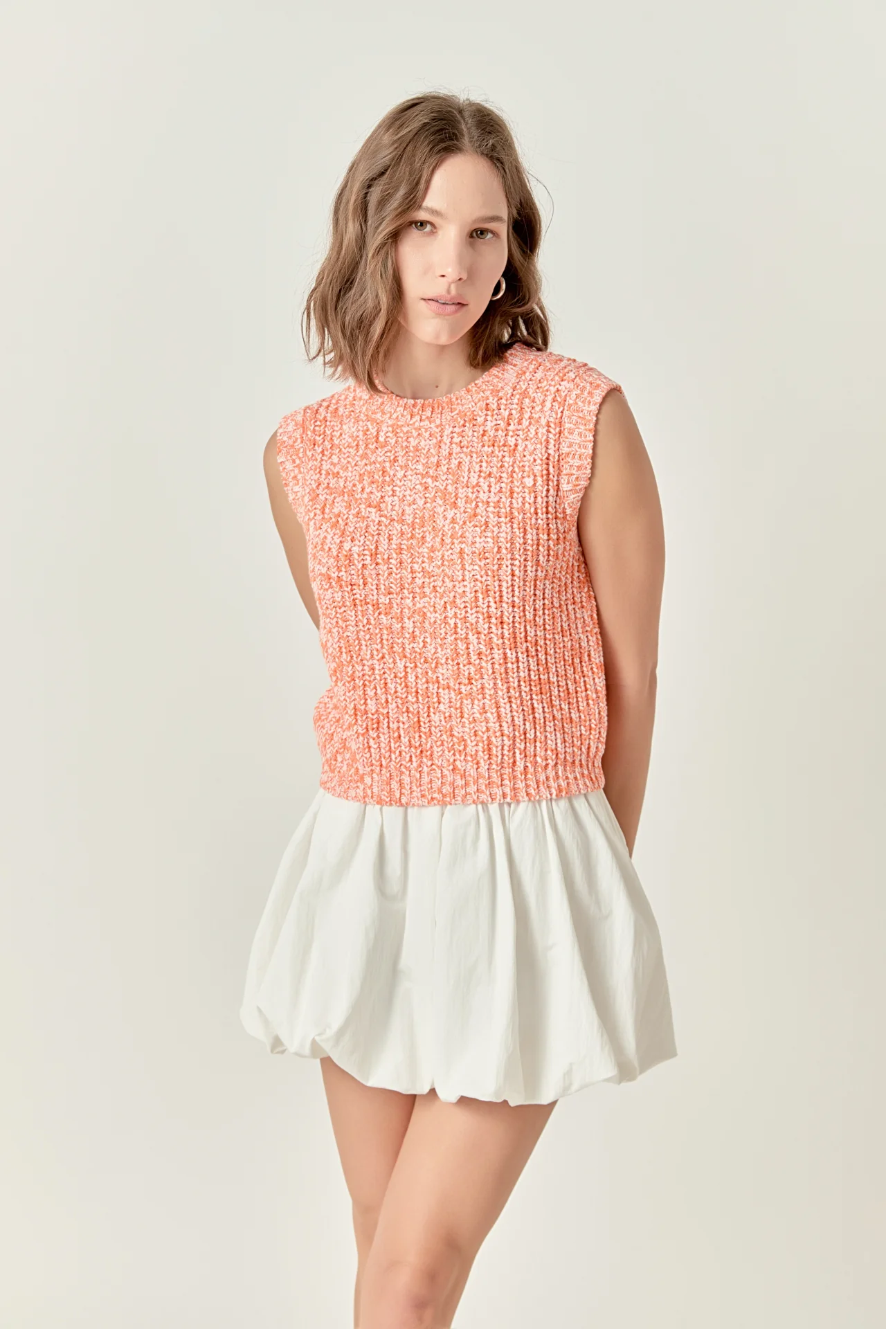 Sleeveless Ribbed Knit Sweater - Image 18