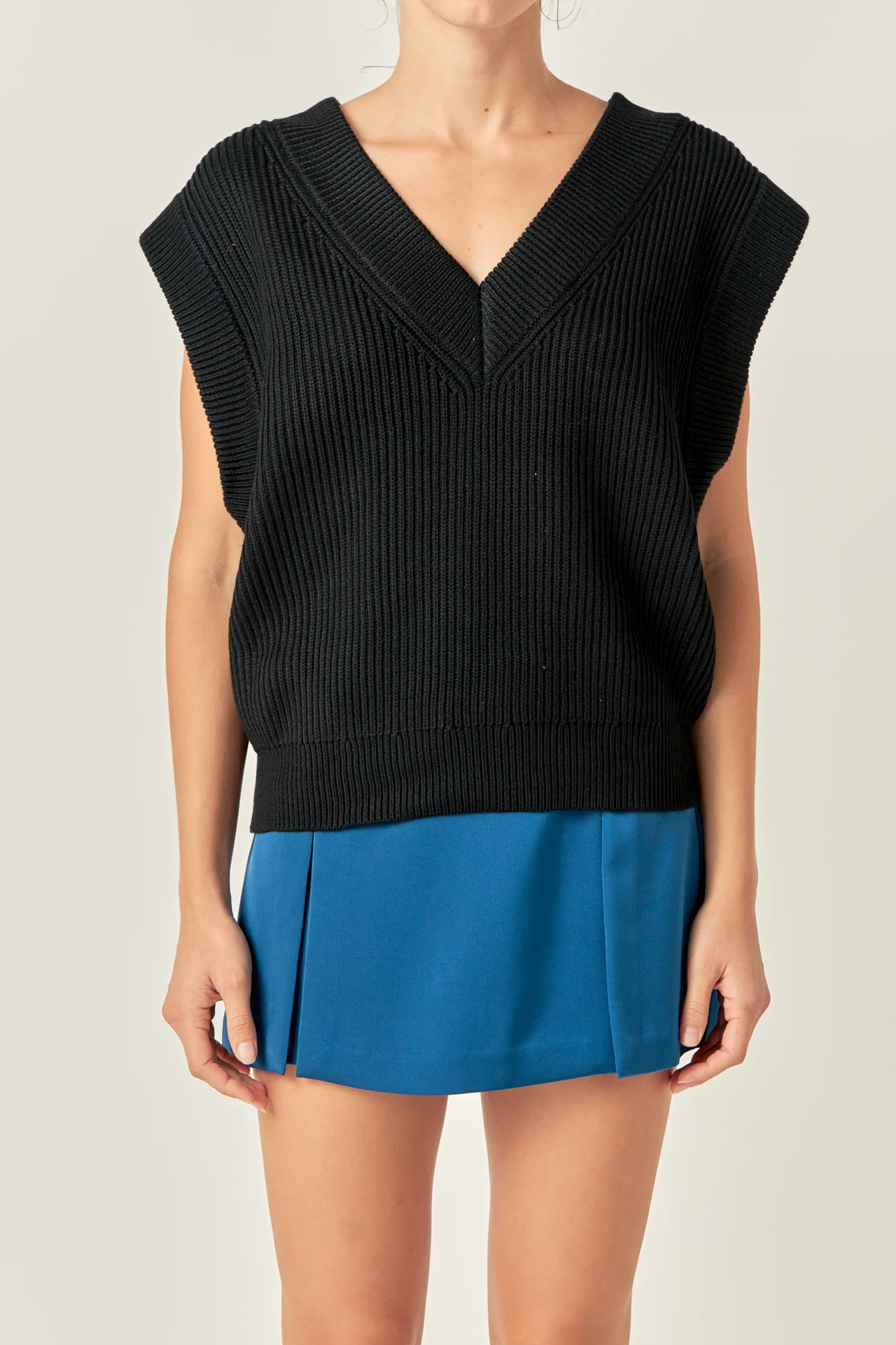Oversized Sweater Vest - Image 12