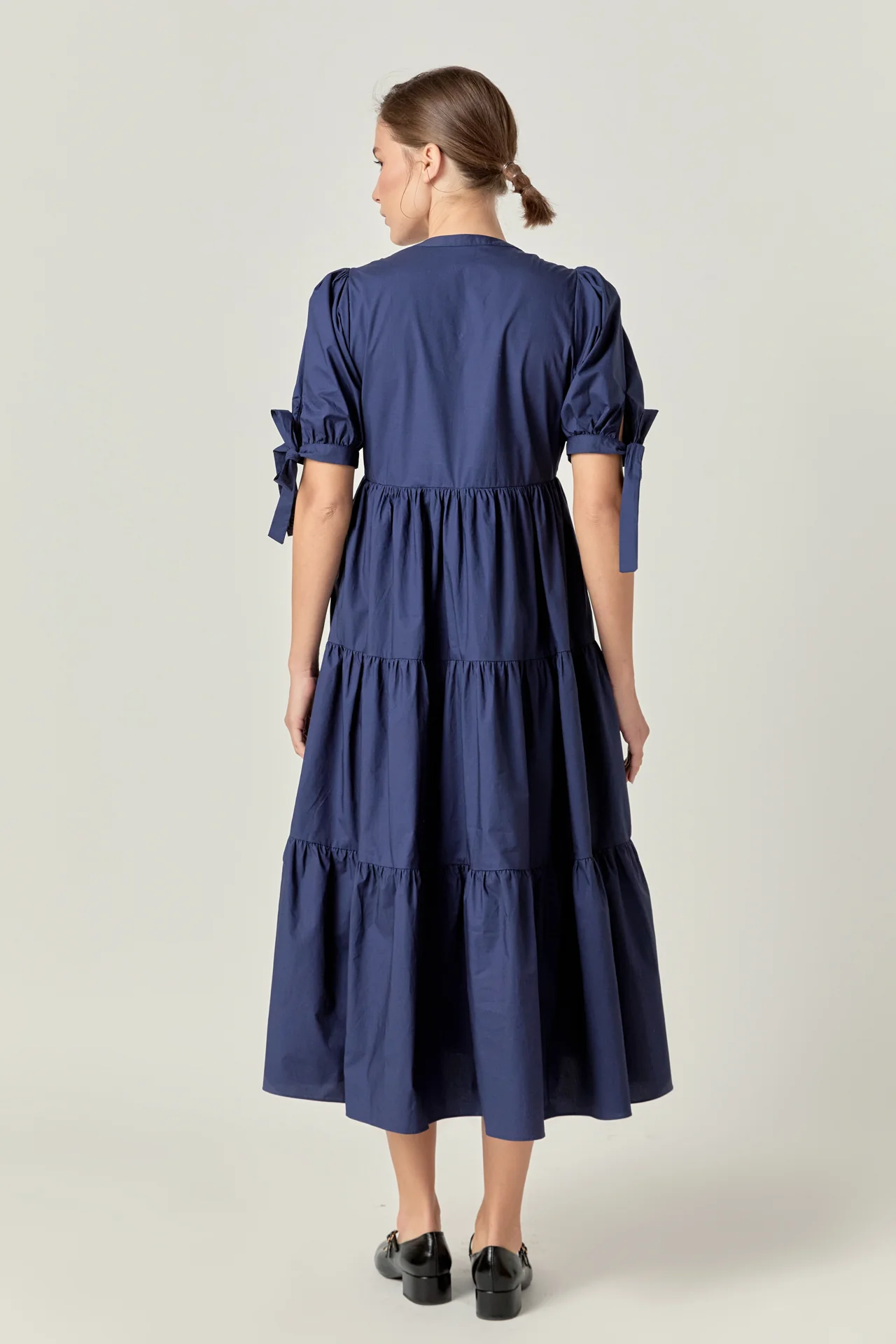 Tiered Midi Dress with Bow-Tie Sleeves - Image 22