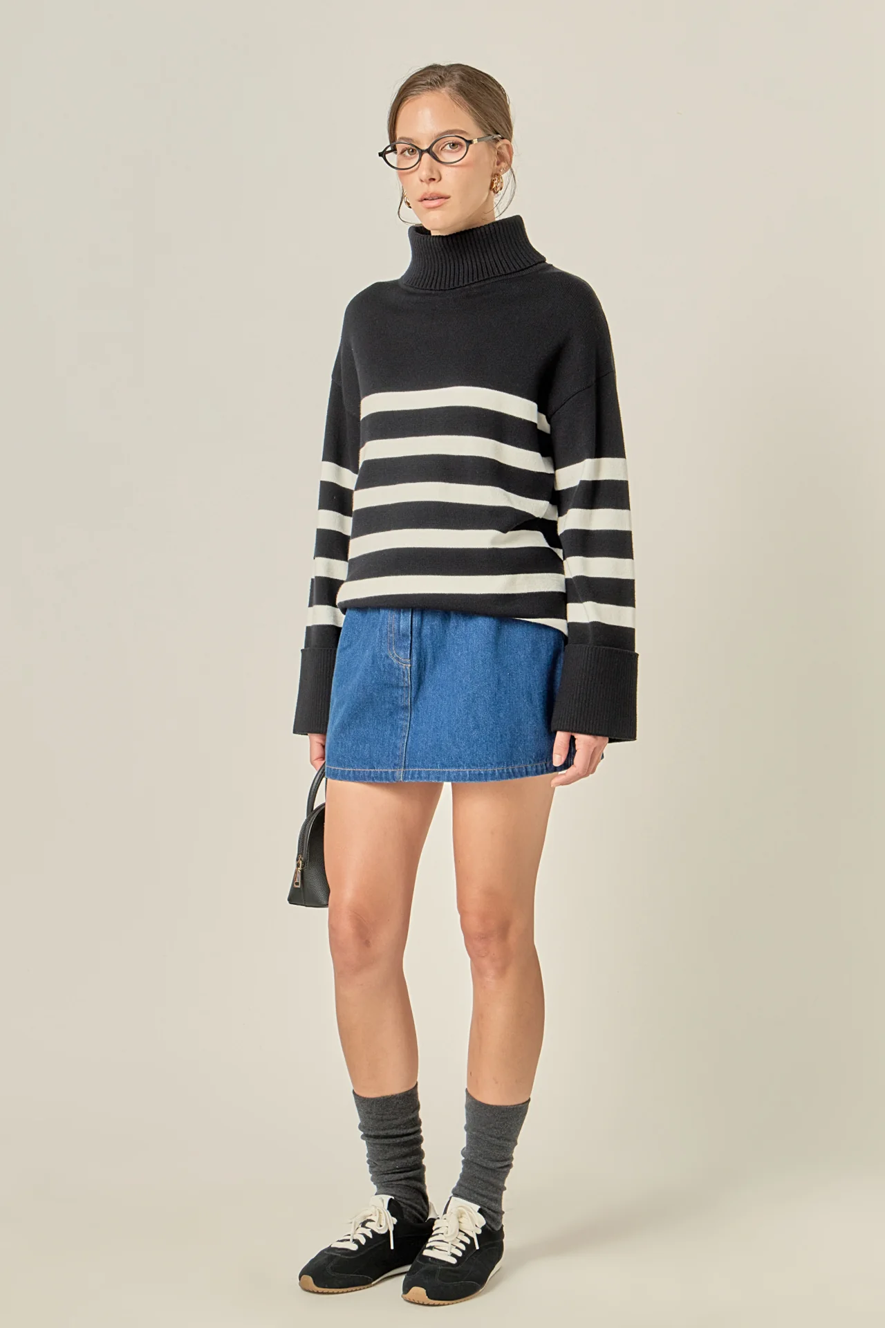 Turtle Neck Stripe Sweater - Image 11