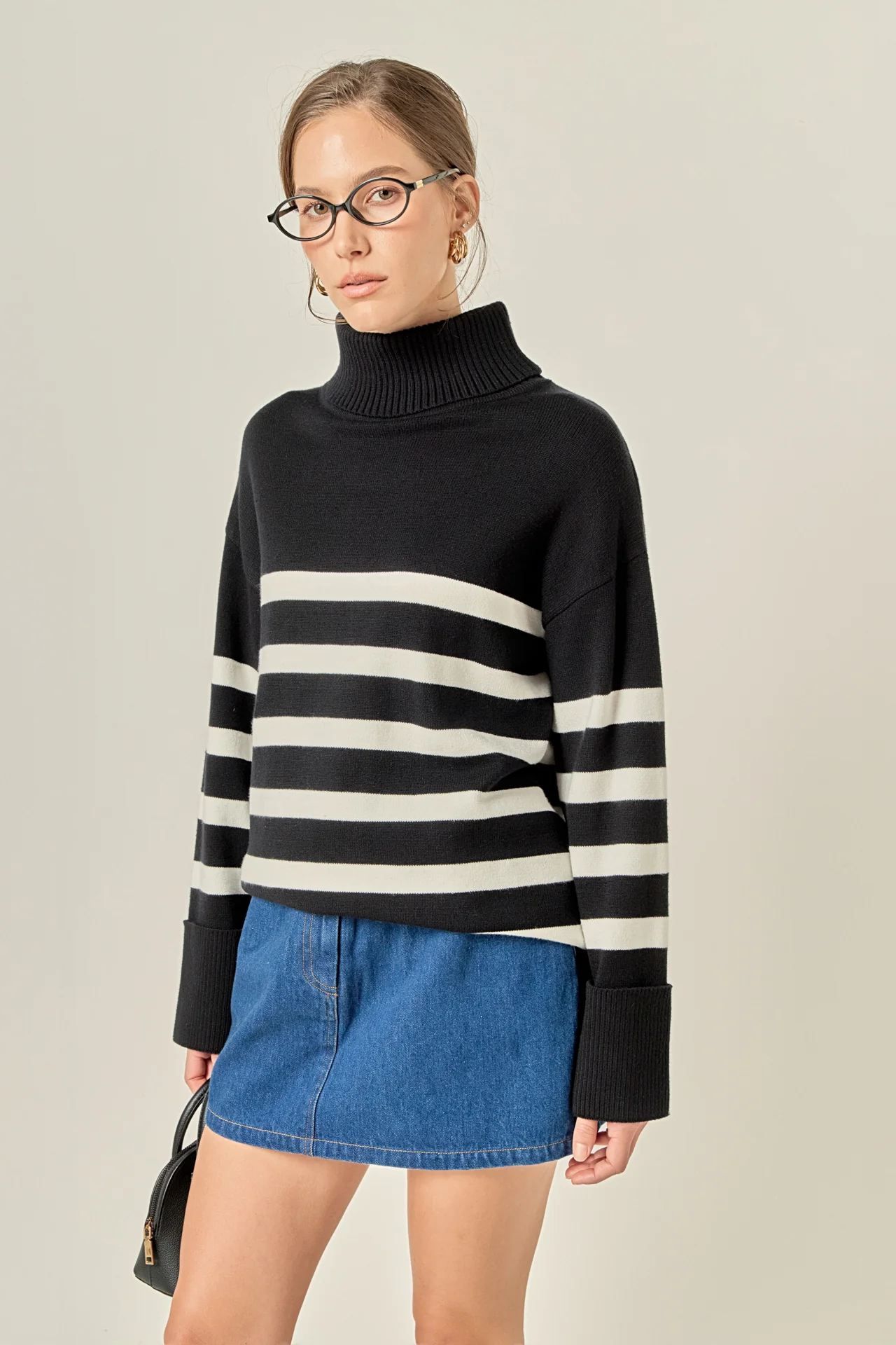 Turtle Neck Stripe Sweater - Image 15