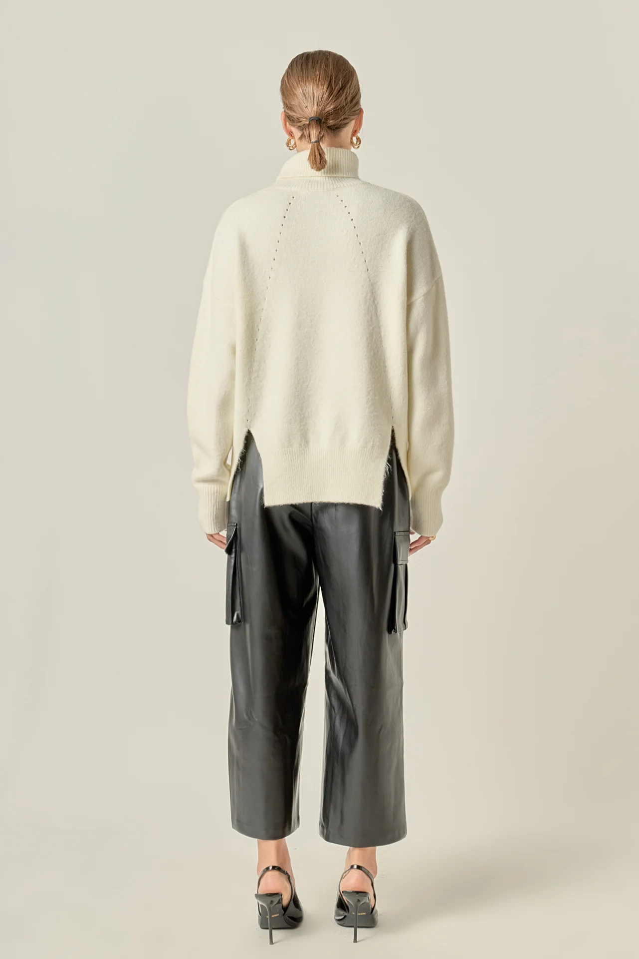 Turtleneck Long Sleeve Sweater - Image 14