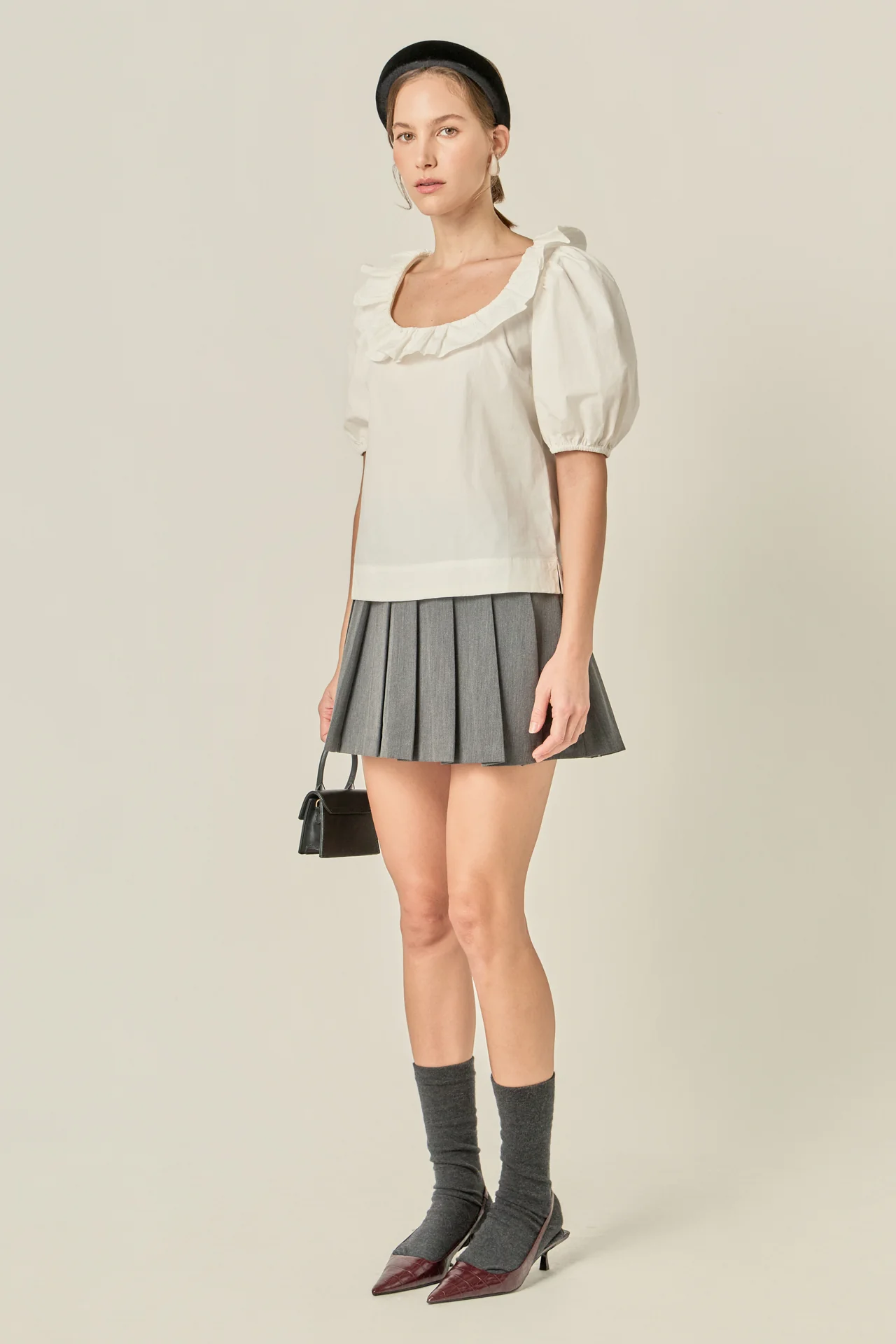 U-neckline Puff Sleeve Top - Image 3