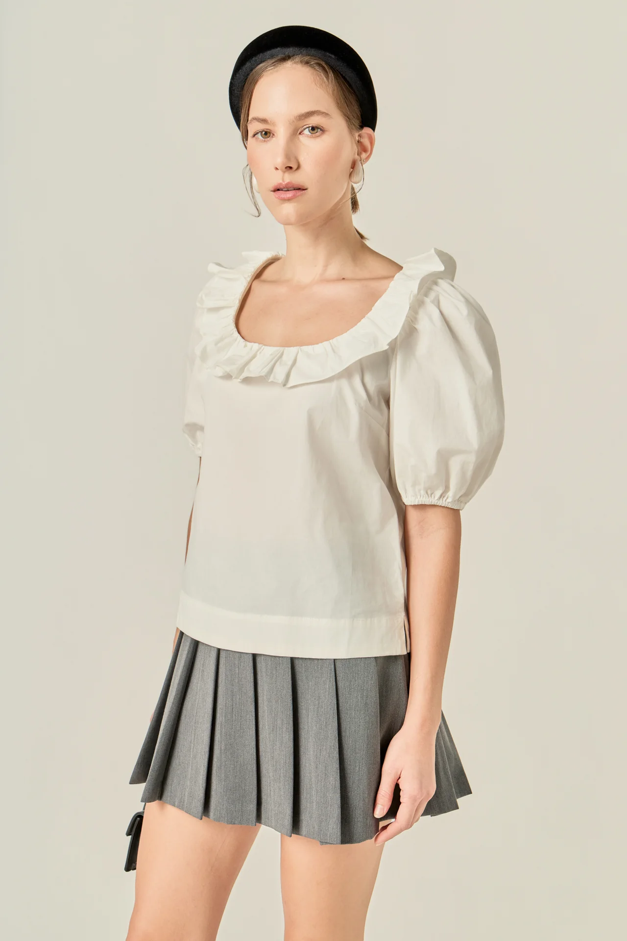 U-neckline Puff Sleeve Top - Image 5