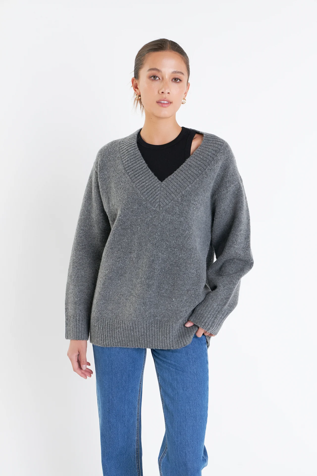 V Neckline Oversized Sweater - Image 10