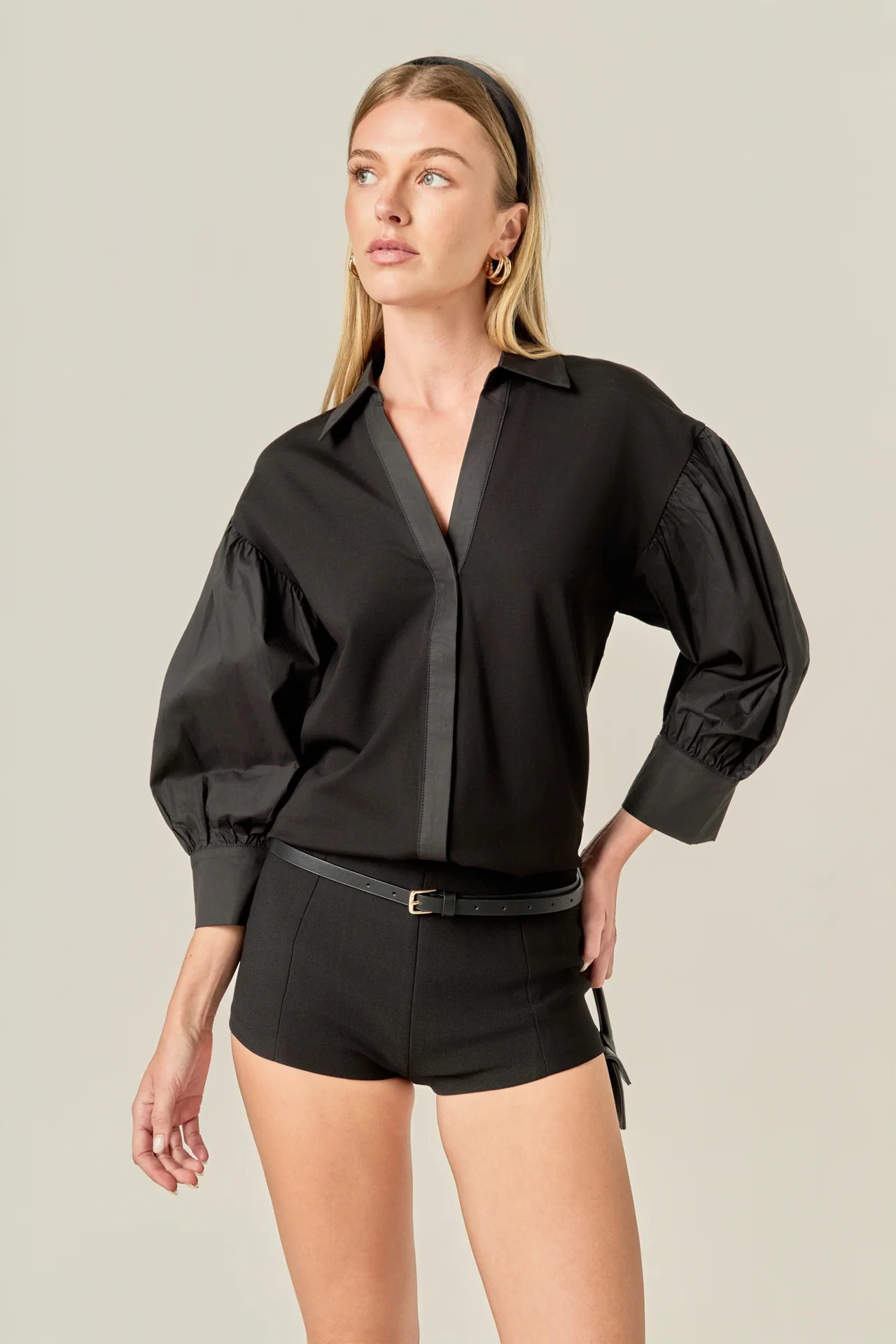 V-neckline Puff Sleeve Shirt - Image 5